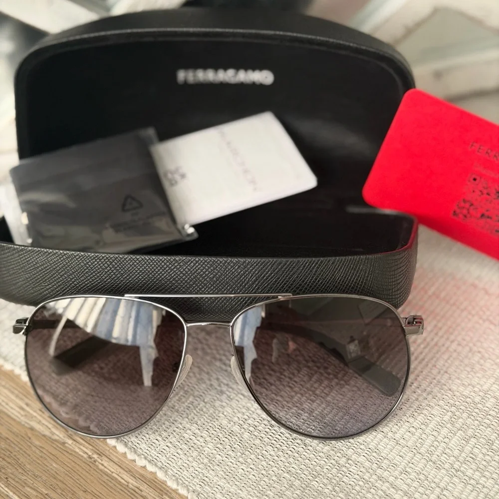 Salvatore Ferragamo Aviator Sunglasses Gun metal frame w/Case Cloth Card NIB